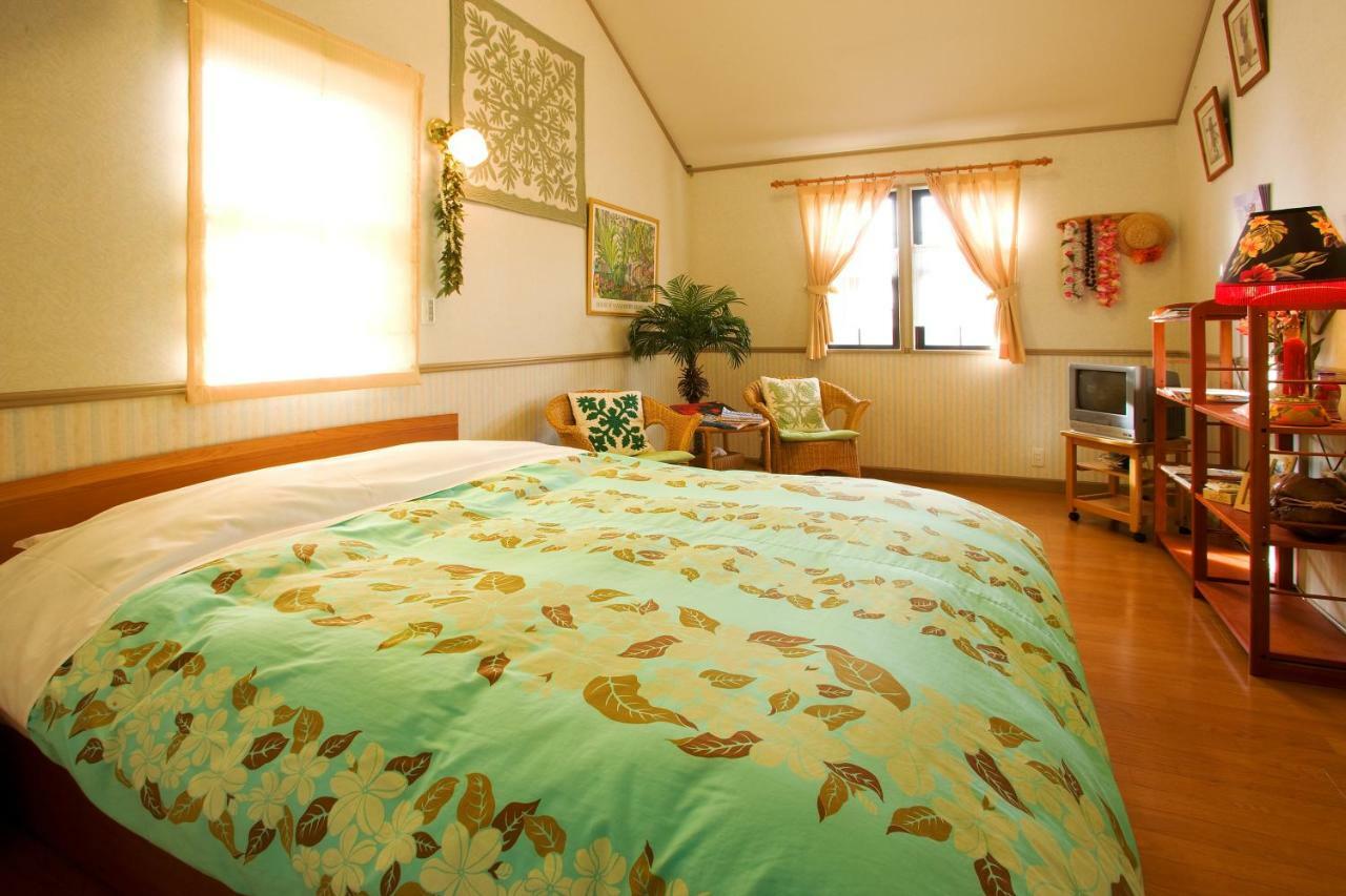 Hotel ペンションカパルア軽井沢 Karuizawa Esterno foto
