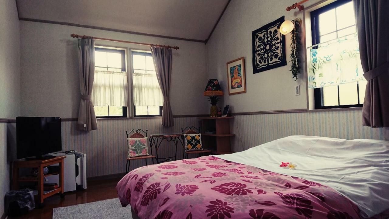 Hotel ペンションカパルア軽井沢 Karuizawa Esterno foto